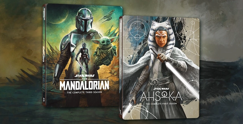 Steelbook des séries Star Wars "The Mandalorian" et "Ahsoka" montrant leurs personnages principaux sur les couvertures des coffrets de la saison complète.